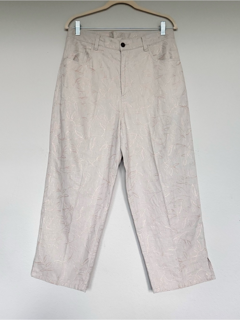 Vintage 90s Y2K Bill Blass Jeanswear Linen Cotton Embroidered Crop Capris Beige